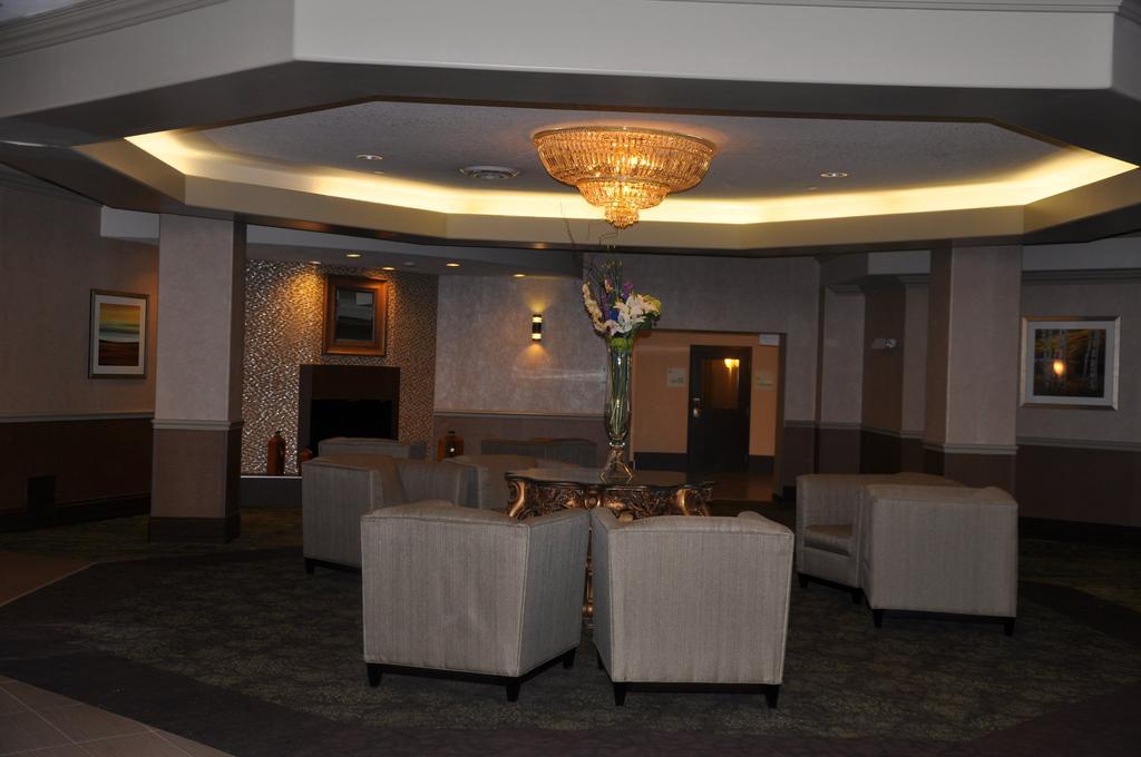Clarion Hotel & Conference Center Sherwood Park Extérieur photo